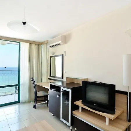 Boryana Hotel 4*