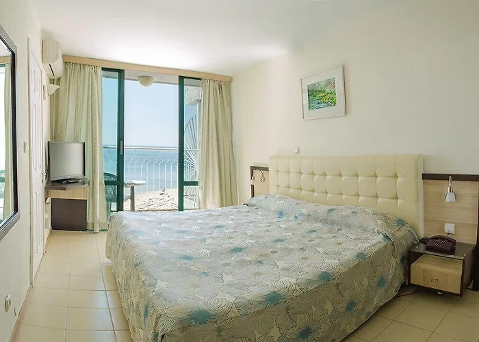 Boryana 4* אלבנה