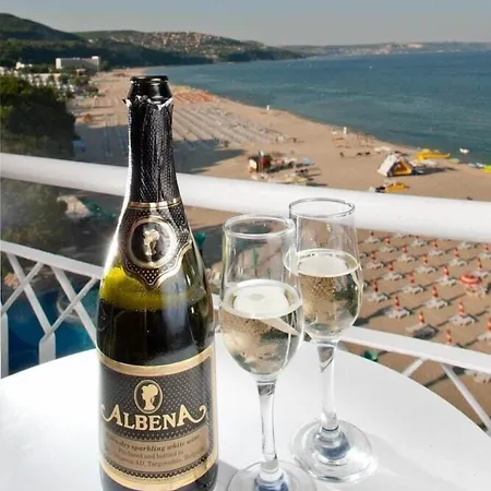 Boryana ホテル 4*